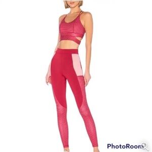 Revolve Lovewave Theo Yoga Gym Leggings Compression Tights in Rio Red Size XS‎